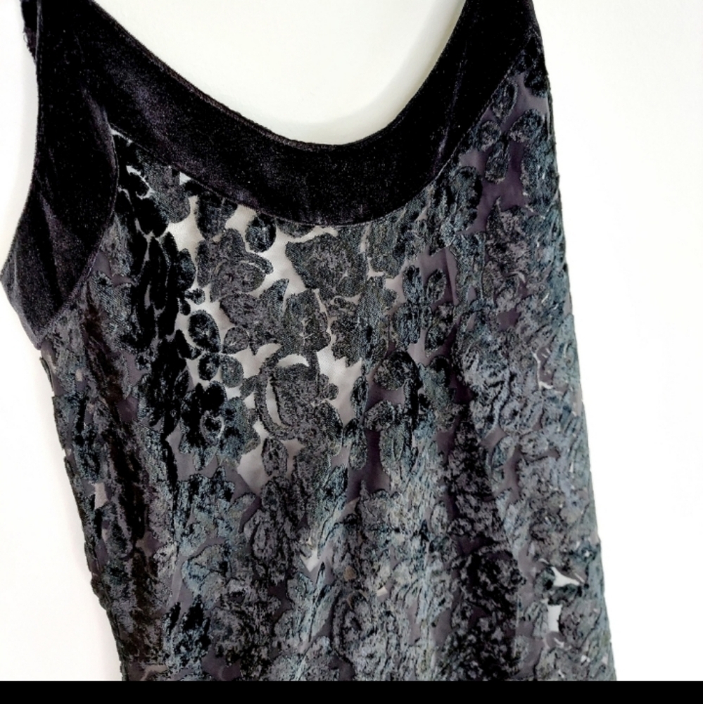VTG Victoria’s Secret Gold Label Chemise Teddie Nightgown Black Scallop Velour M